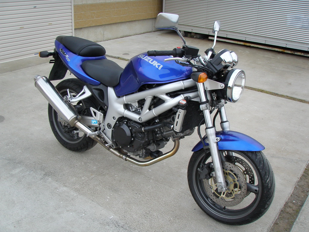 Купить мотоцикл Suzuki SV400 2003 фото 5